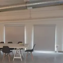 Estores motorizados para control de luz en Valladolid