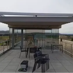 Toldos exteriores adaptables para jardines y terrazas en Valladolid