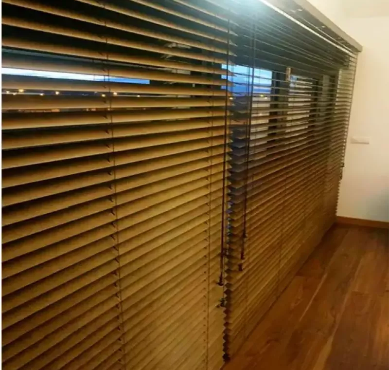 Venecianas de madera y aluminio en Valladolid