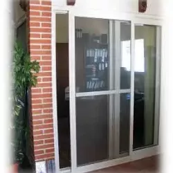 Mosquiteras para puertas exteriores en Valladolid